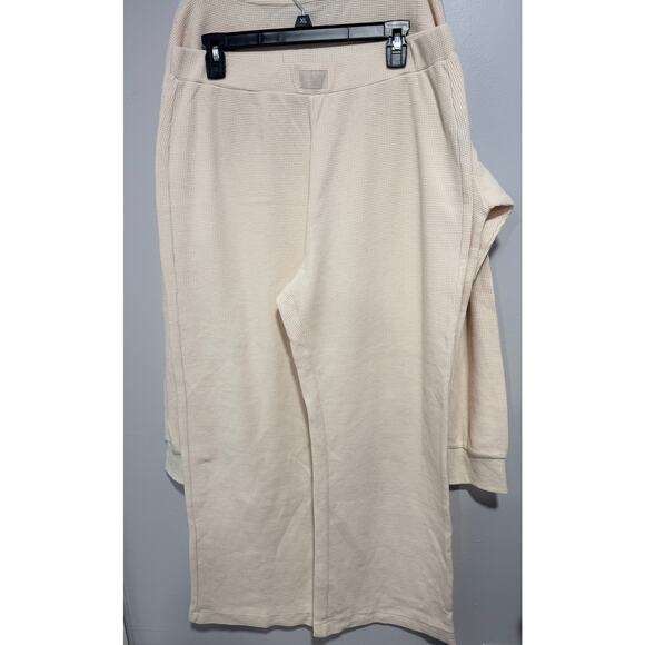 New Comfrt Waffle Lounge Set Ivory XL Unisex - Picture 4 of 10